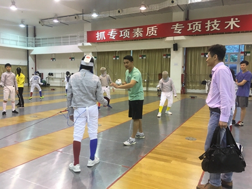廣東省擊劍運動中心重量級教練親自指導(dǎo)