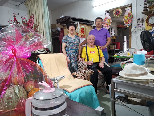 探訪99歲老人楊子華老先生。