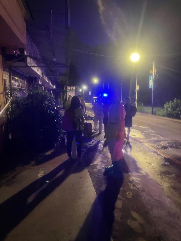 許志崢深夜還在運(yùn)轉(zhuǎn)密接人員.jpg