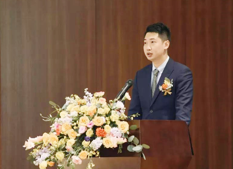 5市留學(xué)人員發(fā)展聯(lián)合會(huì)第三屆會(huì)長(zhǎng)黃宇講話.jpg